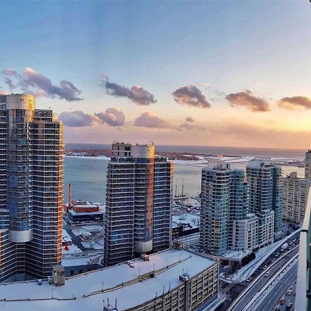 Luxury Condo In The Heart Of Toronto - Next To Scotiabank Arena Exterior photo